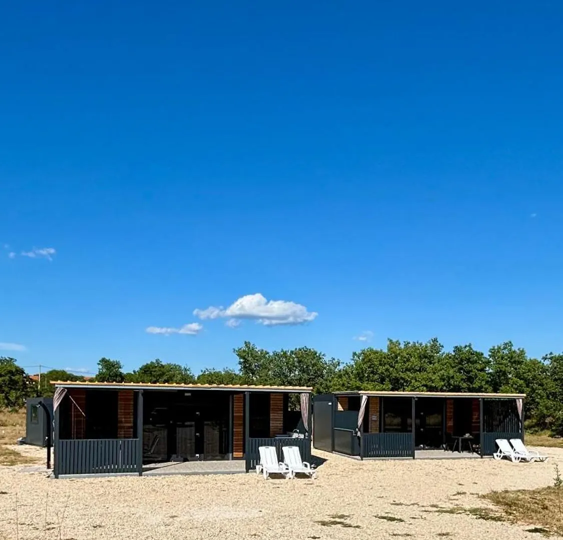 Smilcic Serenity Countryside Mobile Houses 0*,